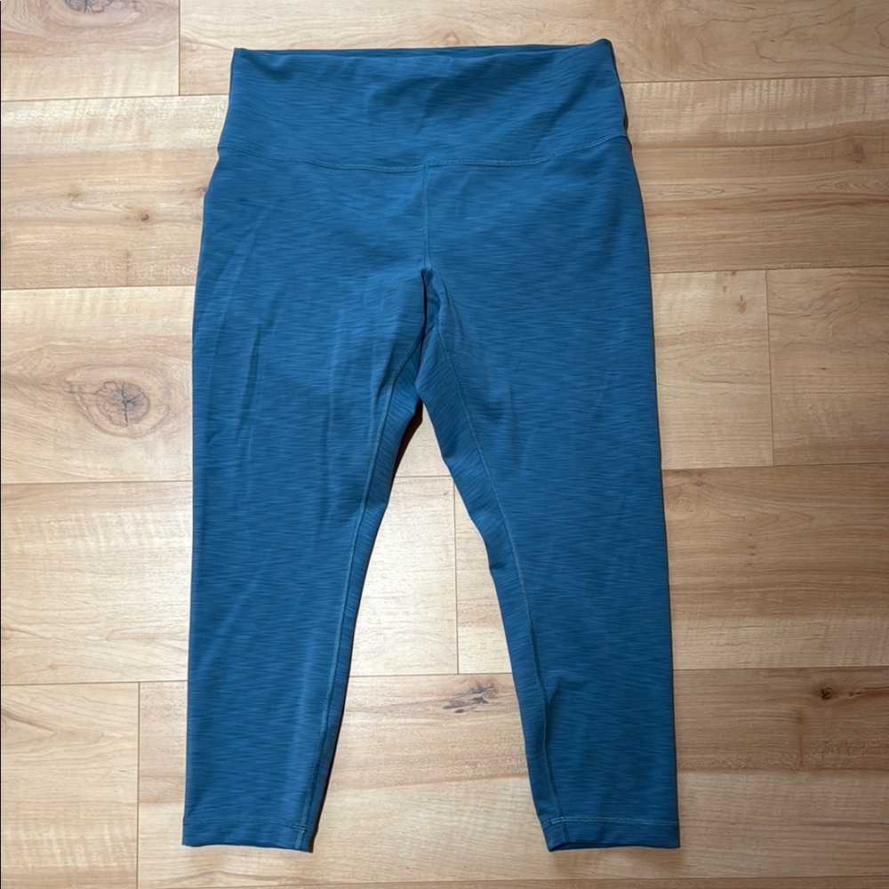 🍋Lululemon Wunder Train High Rise Crop, Size 14
